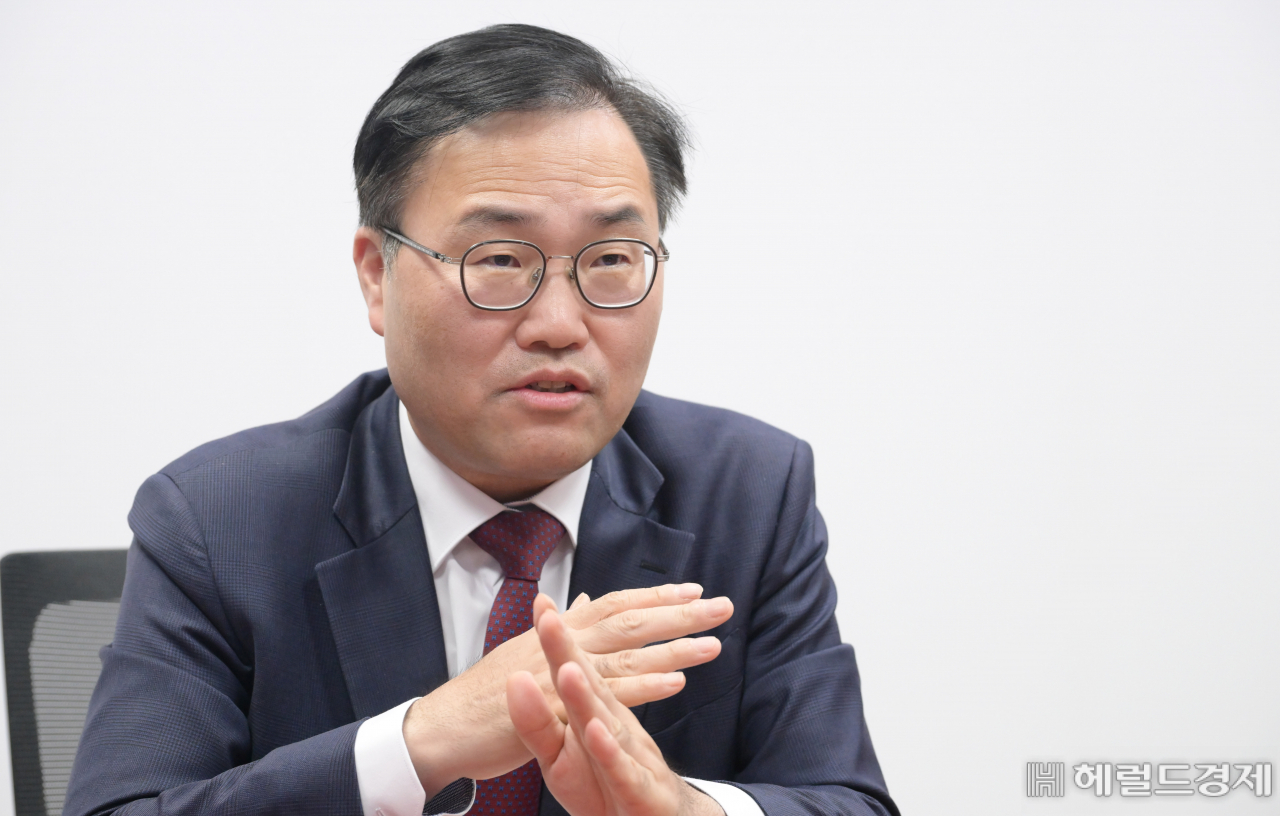홍석준 국민의힘 규제개혁추진단 위원장이 지난 12일 오후 서울 여의도 국회 의원회관에서 헤럴드경제와 인터뷰를 하고 있다. 이상섭 기자