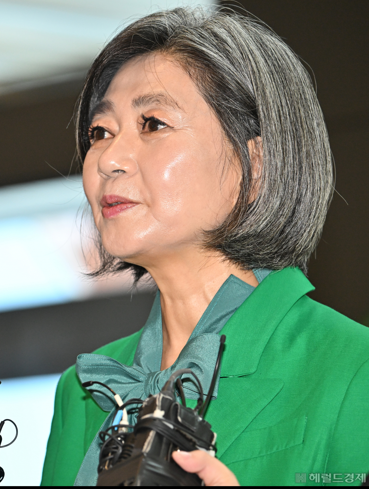 김행 여성가족부 장관 후보자가 14일 서울 서대문구 한국청소년활동진흥원에 마련된 인사청문회 준비 사무실로 첫 출근하며 취재진의 질의에 답하고 있다. 임세준 기자