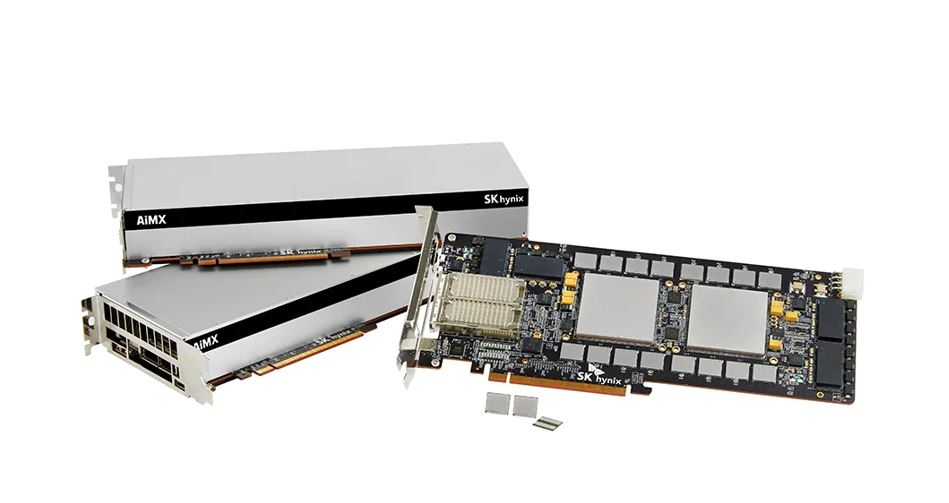 GDDR6-AiM을 여러 개 연결해 성능을 한층 개선한 가속기 카드 ‘AiMX’ 시제품 [SK하이닉스 뉴스룸]