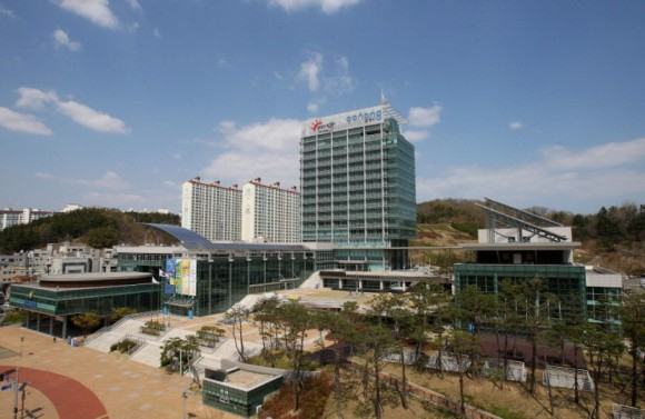 포항시청사 모습.[포항시 제공]