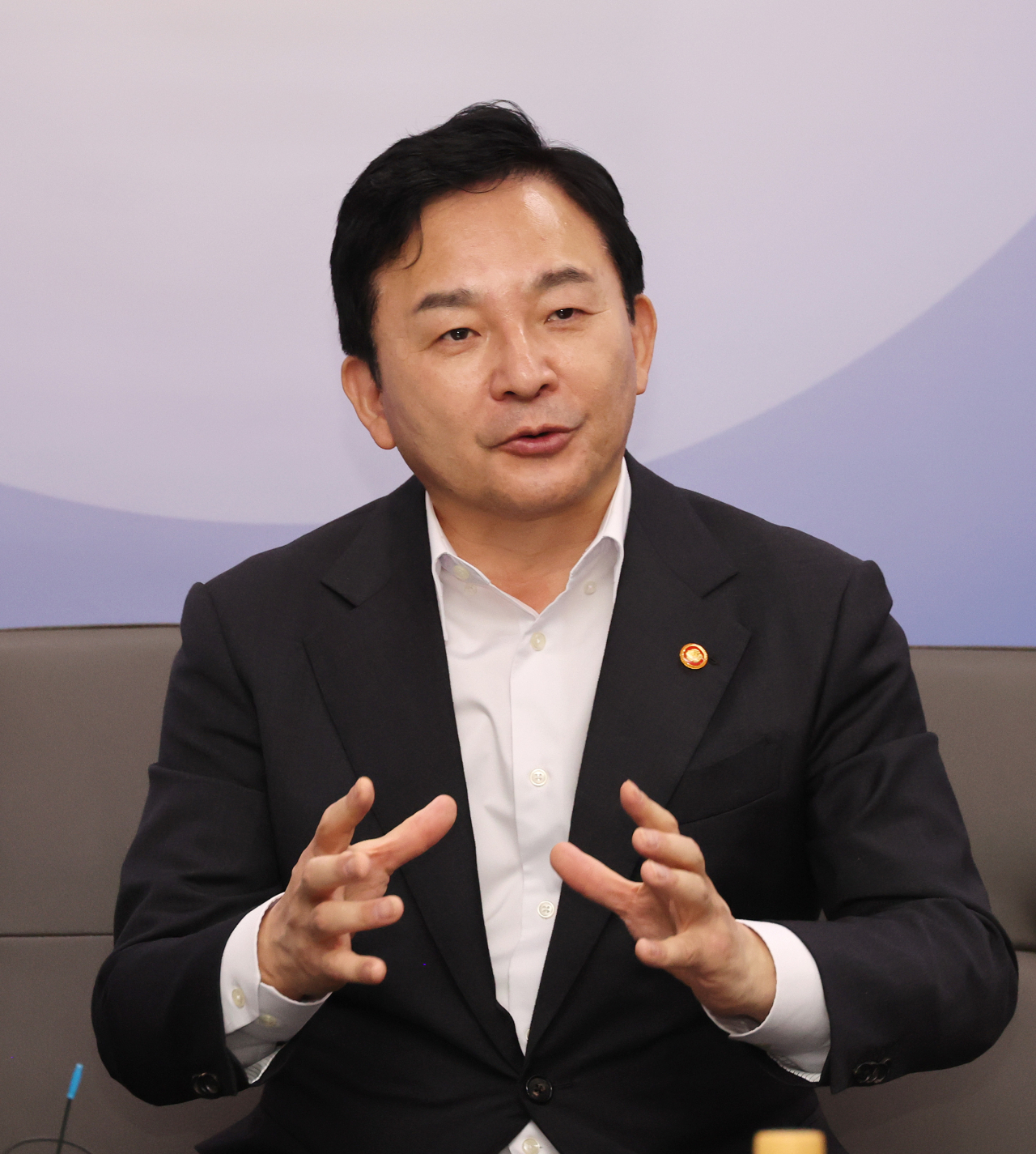 원희룡 국토교통부 장관이 18일 오후 세종시 정부세종청사에서 열린 출입기자단 간담회에 참석해 발언하고 있다. [연합]