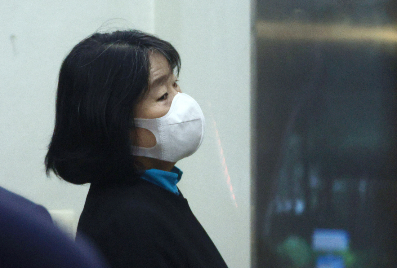 윤미향 의원이 20일 서울고등법원에서 열린 '정의연 후원금 횡령' 사건 2심 선고 공판에 출석하고 있다. [연합]