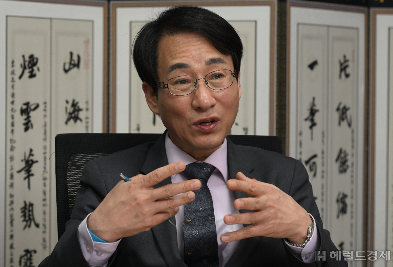 이원욱 더불어민주당 의원이 서울 영등포구 여의도 국회 의원회관에서 헤럴드경제와 인터뷰하고 있다. 임세준 기자