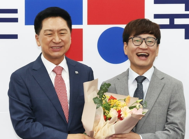 “재명아, 그게 단식이냐? 디톡스지!”…개그맨 출신 김영민, 국민의힘 입당