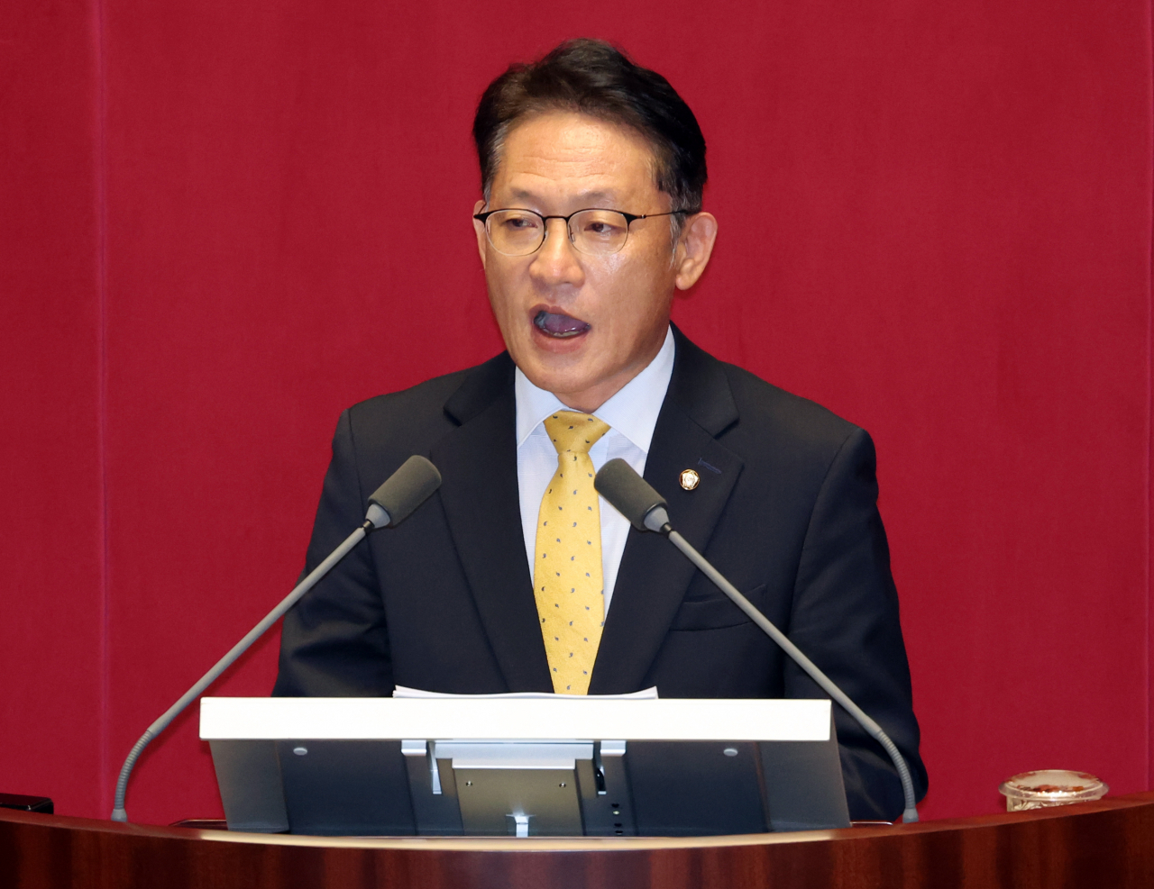 배진교 정의당 원내대표가 21일 국회에서 비교섭단체 대표연설을 하고 있다. [연합]