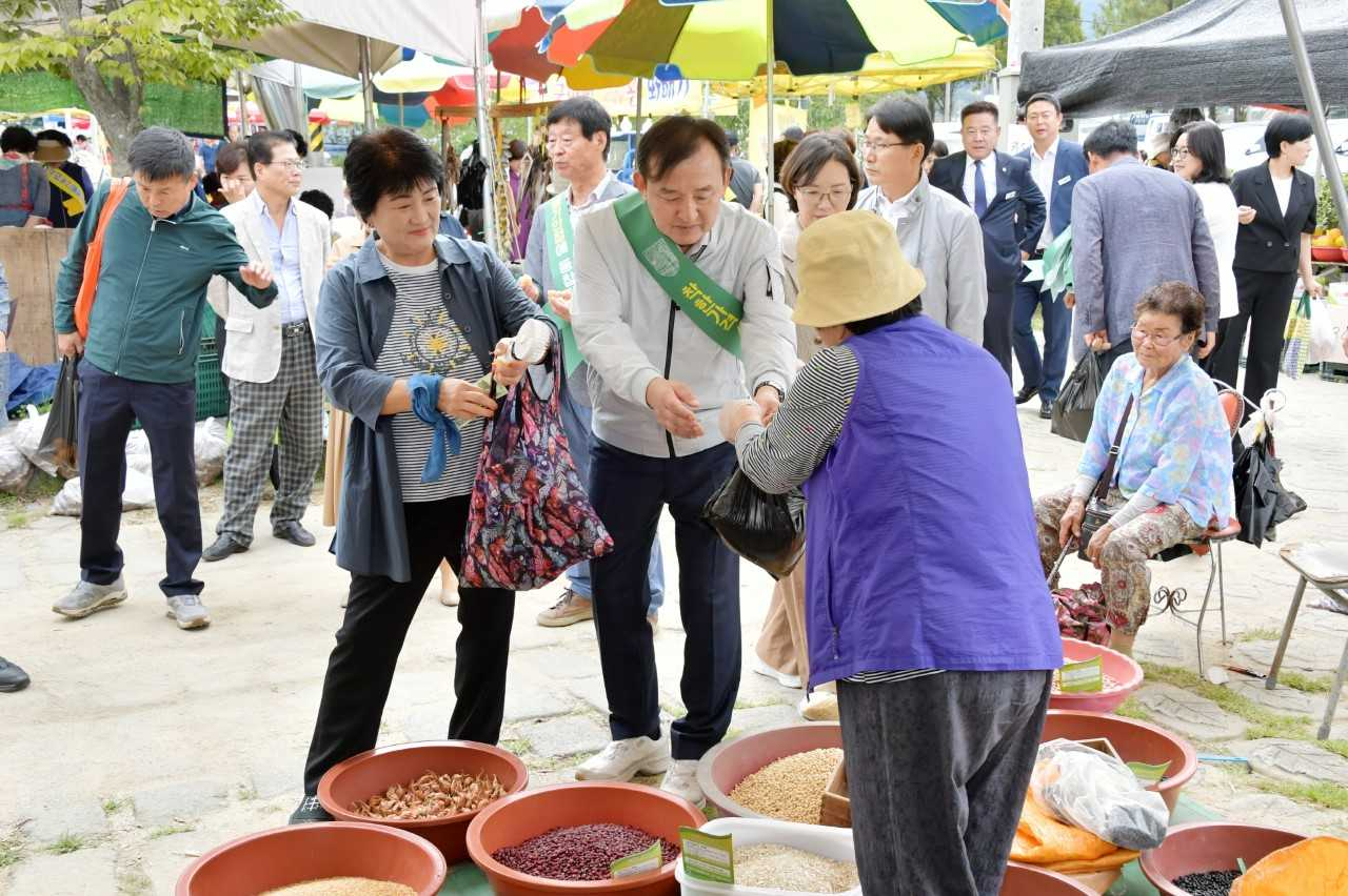 담양군 ‘전통시장 장보기’ 행사