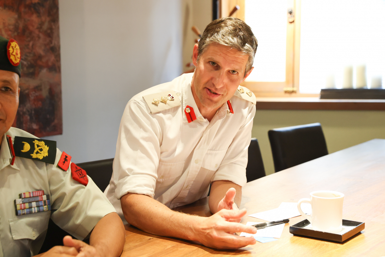 Colonel Hugo T. Lloyd, chief of staff of the UK‘s 6th Division, speaks during a roundtable interview with The Korea Herald in Seoul. (Park Chan-young/UN Women)