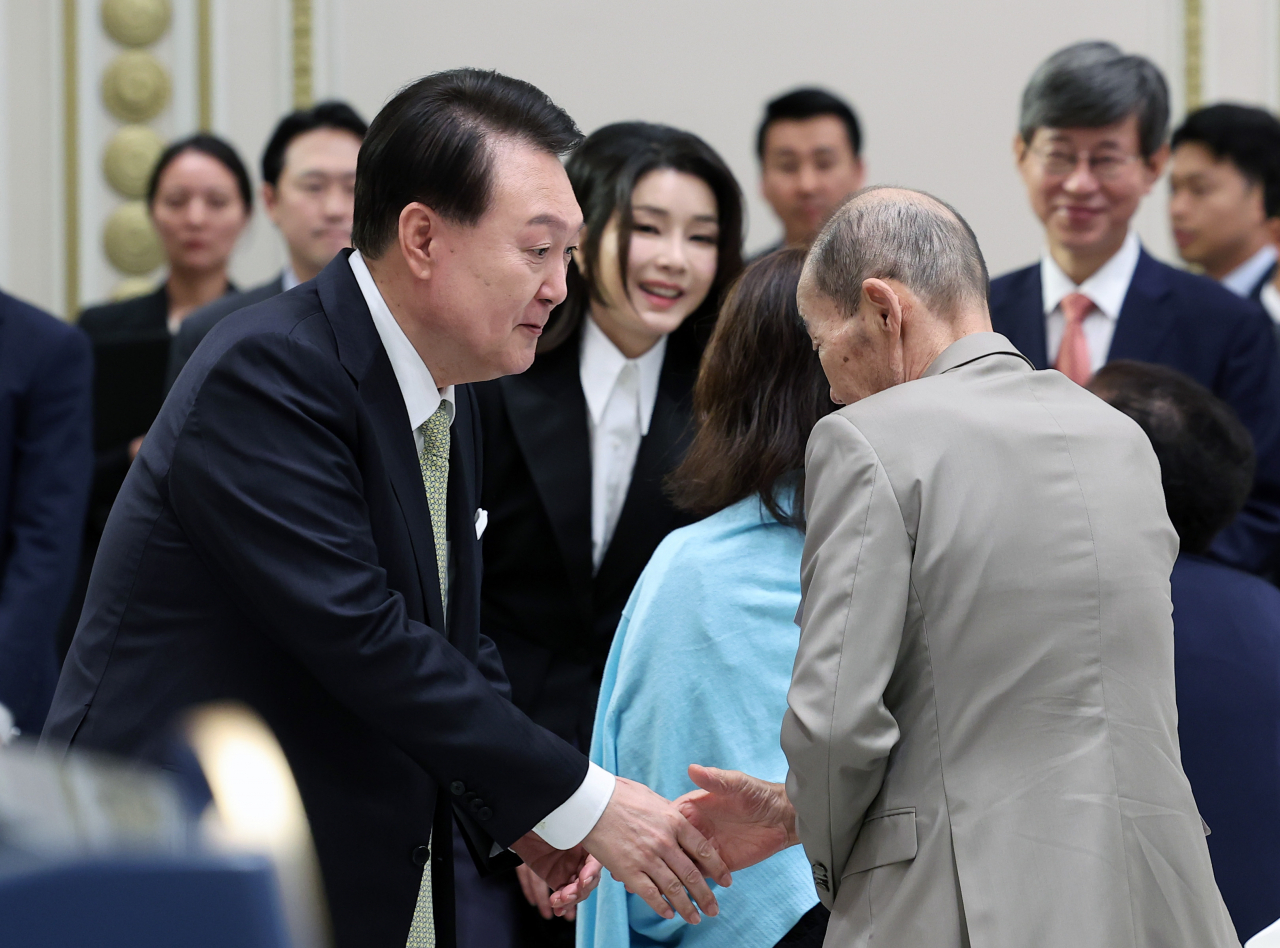 경찰·소방 근무자 격려한 尹…연휴에도 연일 민생행보 [용산실록]