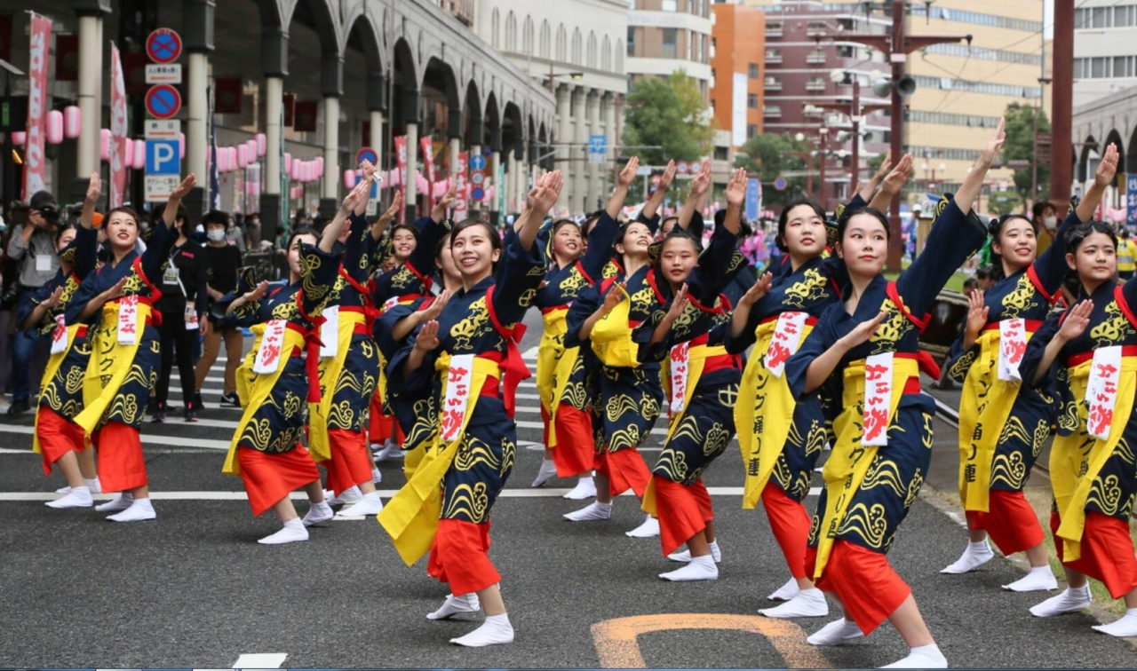 가을엔 지구촌 곳곳 축제 봇물..초콜릿,춤,미소 [함영훈의 멋·맛·쉼]