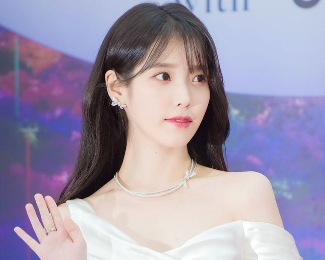 [아이유 인스타그램]