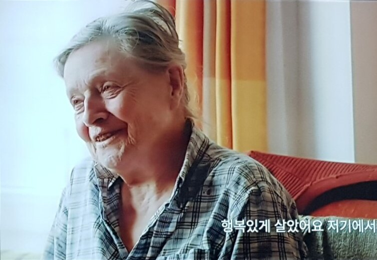 2023년 10월 7일 오후3시30분(현지시간) 오스트리아 인스부르크 요양원에서 장례식이 거행되는, 고인 마가렛 피사렉 간호사가 생전에, 소록도에서의 39년 봉사를 추억하며 인터뷰하는 모습.