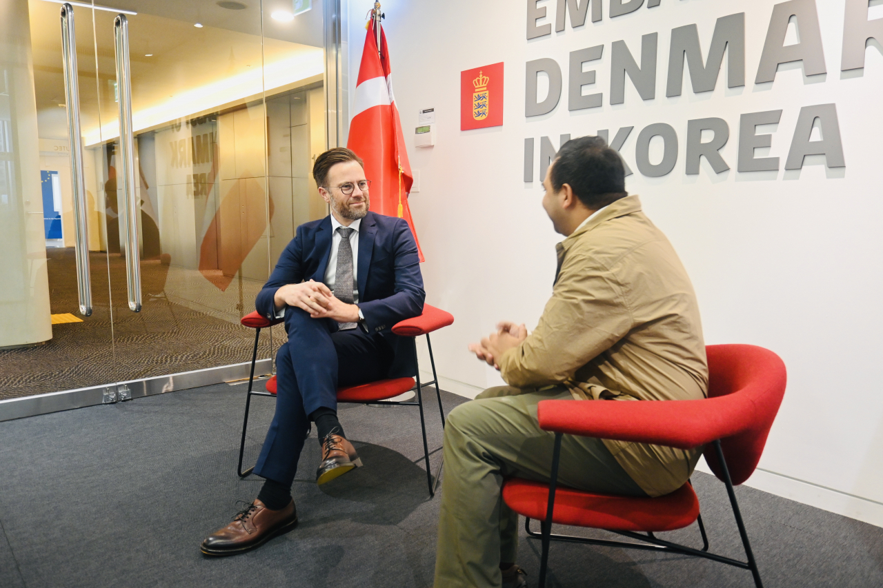 Peter Rahb&aelig;k Juel, Mayor of Odense, speaks in an interview with The Korea Herald at the Denmark Embassy in Jung-gu, Seoul, on Sept. 25. (Sanjay Kumar/The Korea Herald)