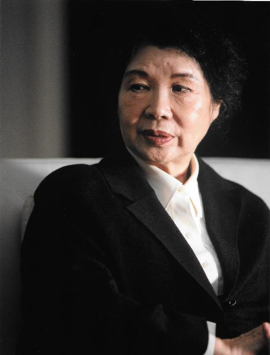 기독교적 사랑의 세계와 윤리의식을 담은 시를 써온 김남조 시인이 10일 오전 별세했다. 향년 96세. [연합]