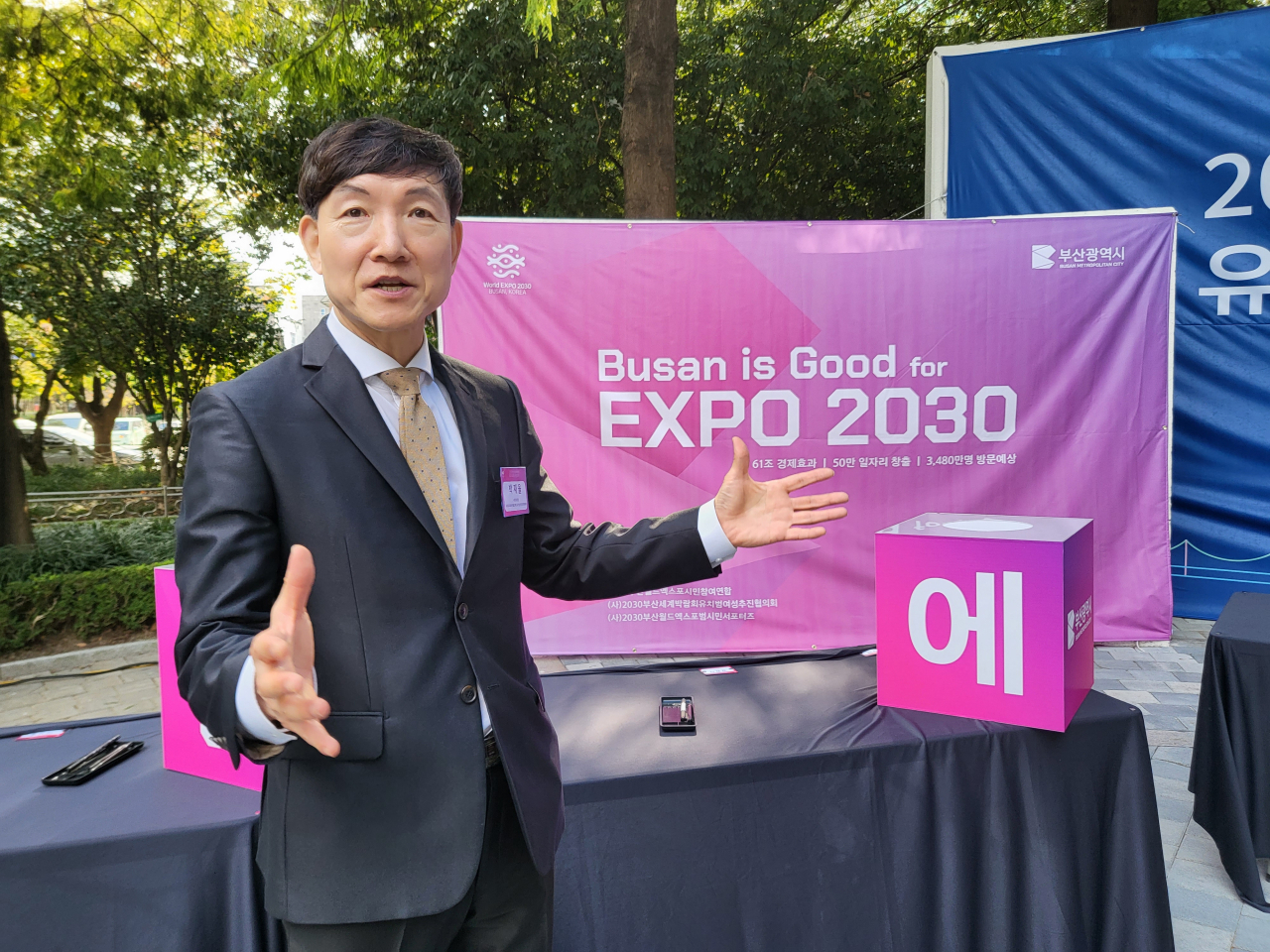 박재율 2030 부산월드엑스포 범시민유치위원회 시민위원장이 헤럴드경제와 인터뷰를 하고 있다. 박혜원 기자