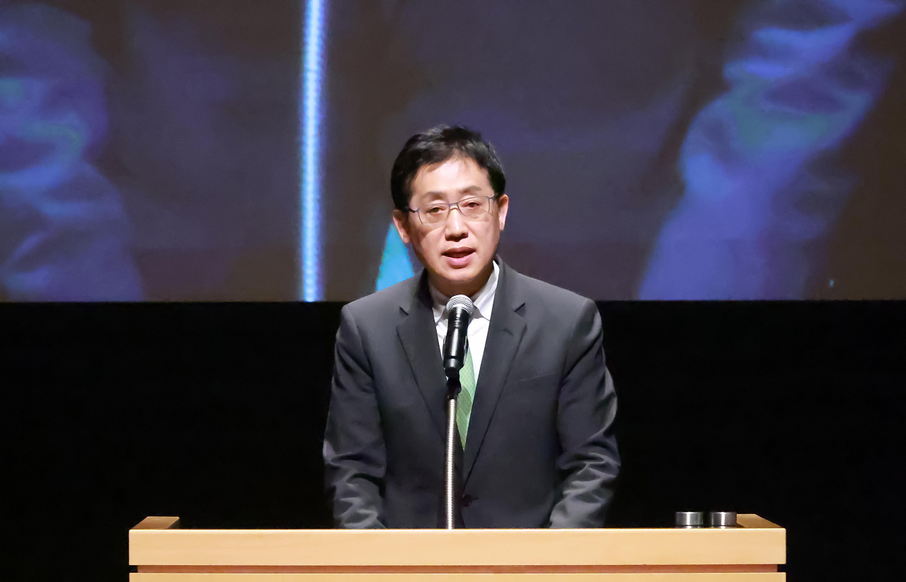 김주현 금융위원장이 이달 2일 일본에서 열린 니혼게이자이(닛케이) 신문 주관 지속가능포럼에서 연설하고 있다. [금융위원회 제공]