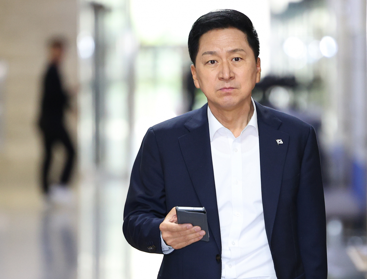 국민의힘 김기현 대표가 13일 오전 서울 여의도 국회 당대표실로 출근하고 있다. [연합]