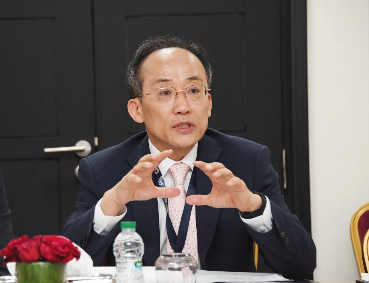 추경호 경제부총리 겸 기획재정부 장관이 지난 13일(현지시간) 모로코 마라케시 국제통화기금(IMF)·세계은행(WB) 연차총회장에서 열린 기자간담회에서 질문에 답변하고 있다. [연합]