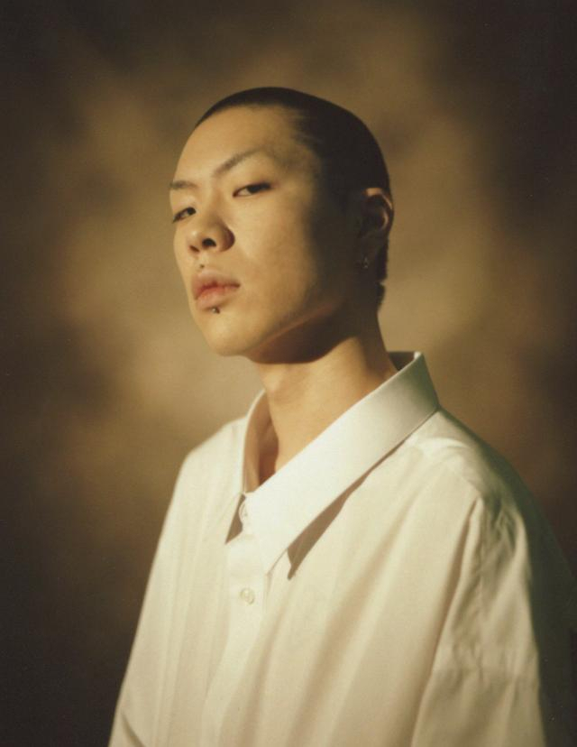 Oh Hyuk (DooRooDooRoo Artist Company)