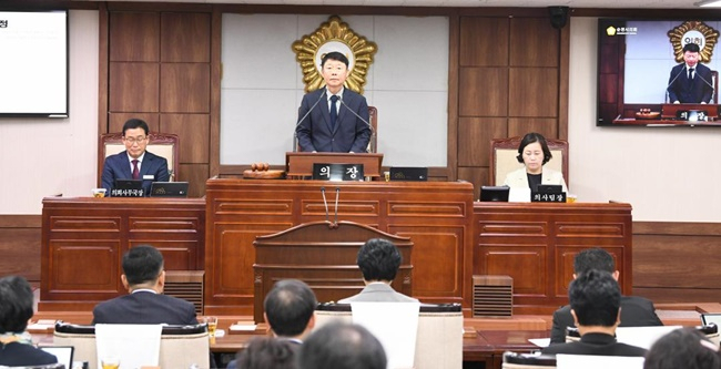 지난 13일 개최된 순천시의회 임시회 본회의장.
