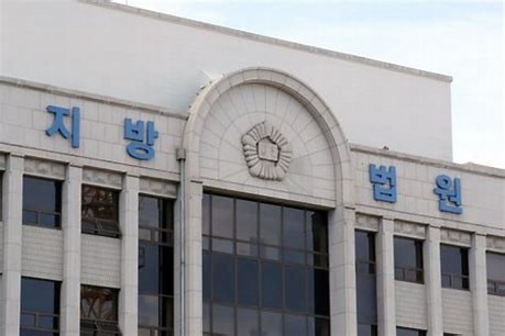 112 신고 했다며 동거녀 폭행 숨지게 한 50대 징역 5년