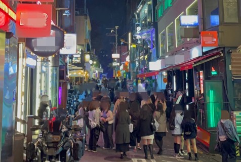 Don‘t remember Itaewon alley as place of death, victims’ families say