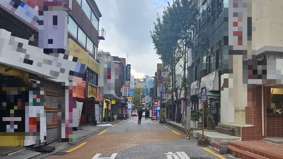 신림동 먹자골목 모습. 박지영 기자.
