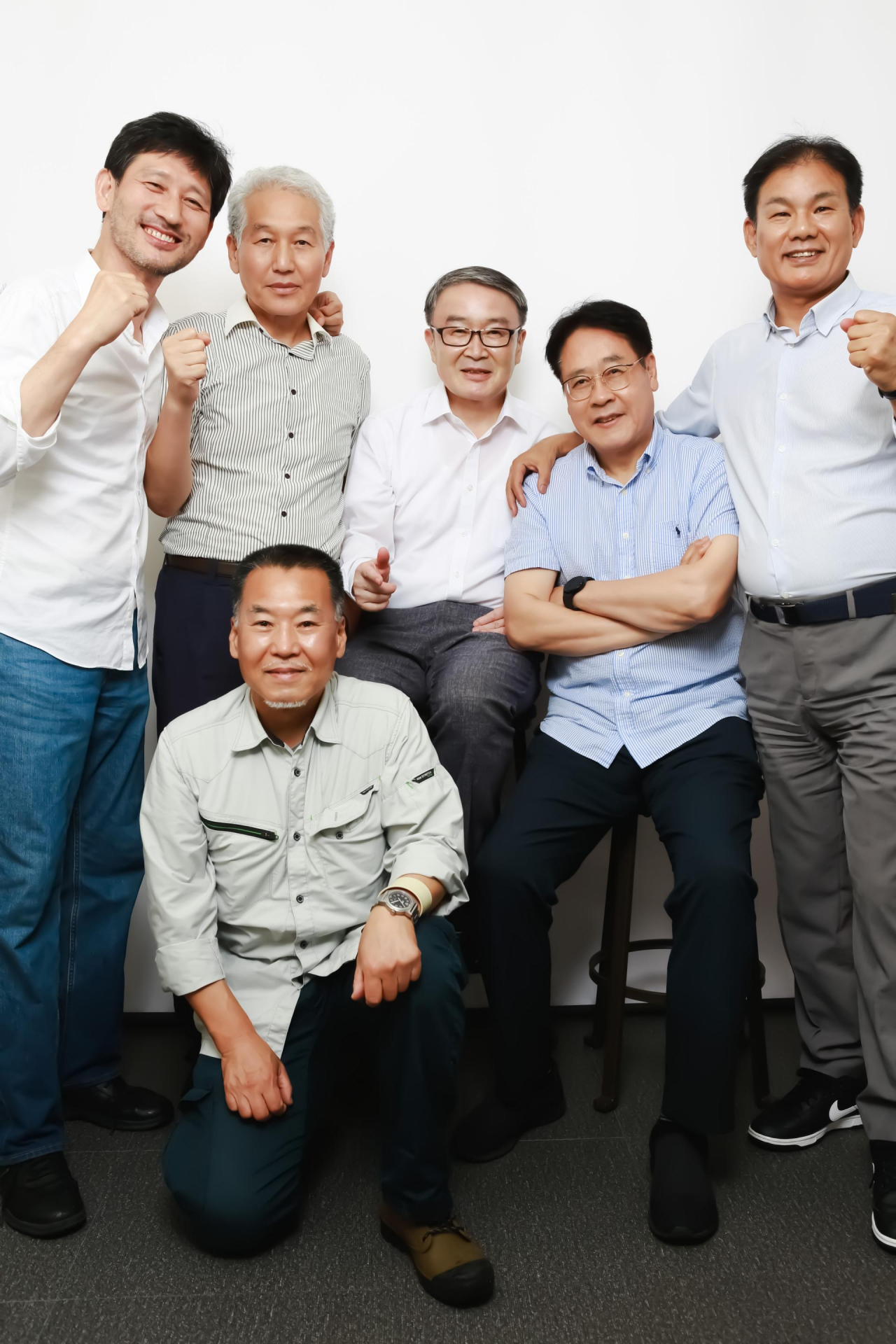 (사)시니어아미가 25일 “다음 달 3일 서울 서초 과학화 예비군훈련장에서 20여 명의 회원이 참석한 가운데 시가지전투와 사격훈련, 안보교육을 실시한다”고 밝혔다. 사진은 시니어아미 이사진 사진[시니어아미 홈페이지]
