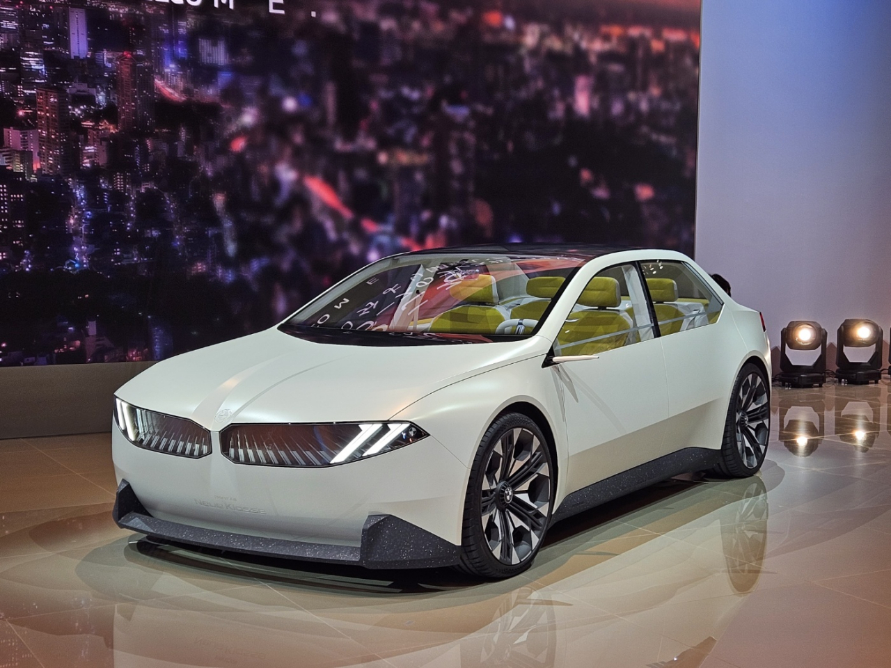 BMW의 ‘비전 노이어 클라세’. 김지윤 기자