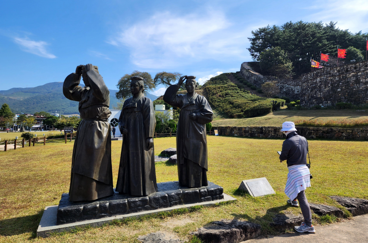 고창읍성 여성들의 성밟기