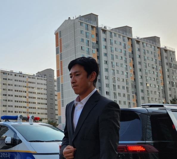 경찰에 출석한 이선균 [연합]