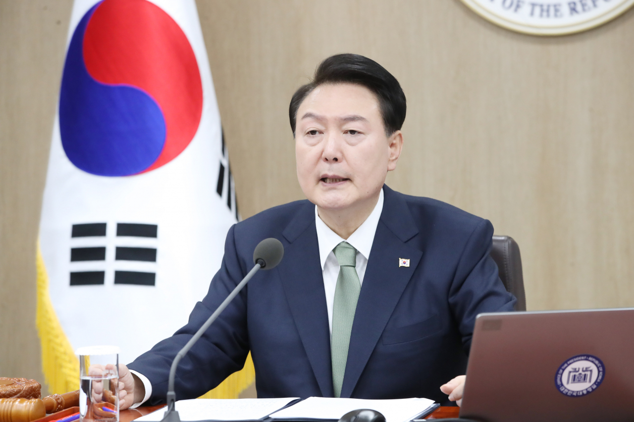 윤석열 대통령이 30일 서울 용산 대통령실 청사에서 열린 국무회의에서 발언하고 있다. [연합]