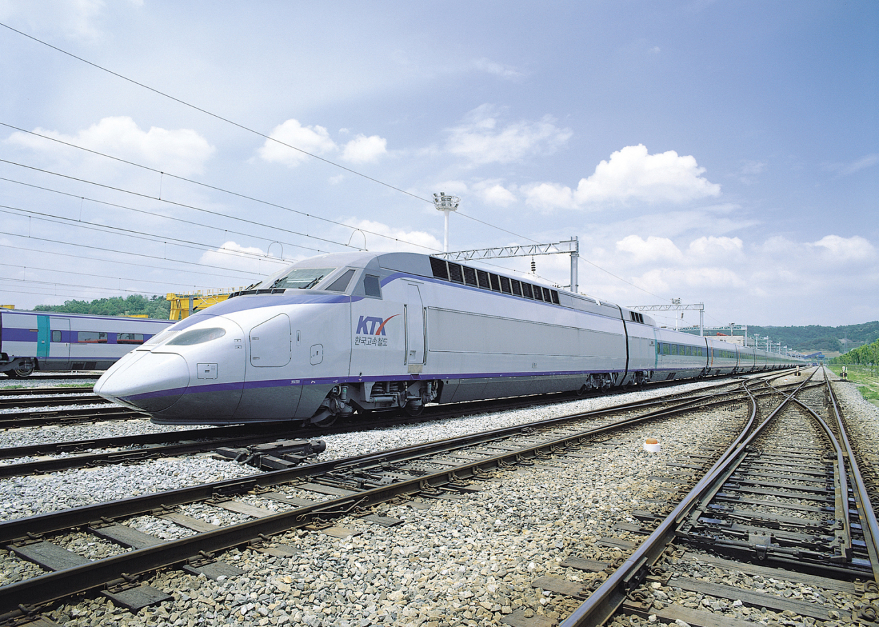 Hyundai Rotem debuts world's 1st LTE-based train control system - The ...