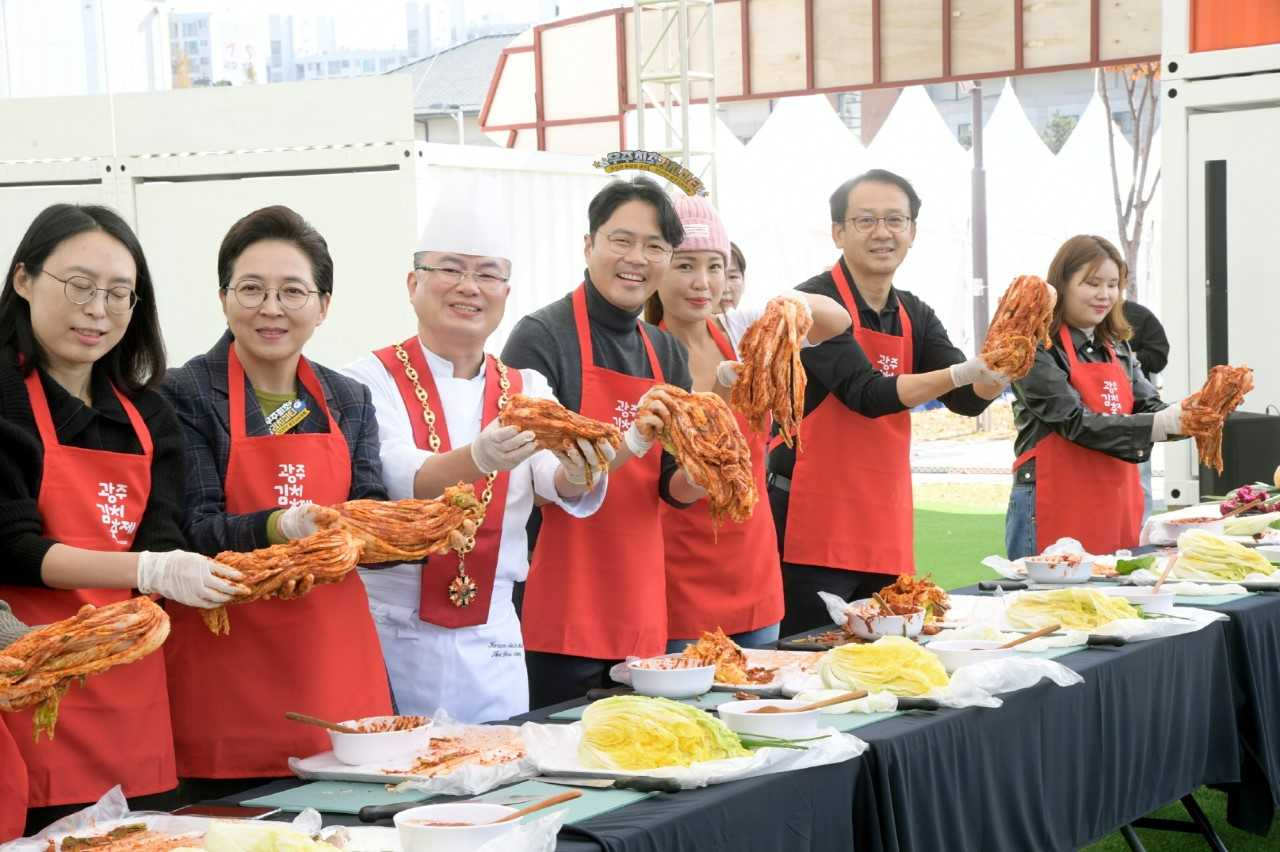 광주시는 30일 서구 상무시민공원에서 언론인과 플루언서, 광주시소셜기자단 등 60여명을 초청해 사전 홍보 행사를 개최했다.