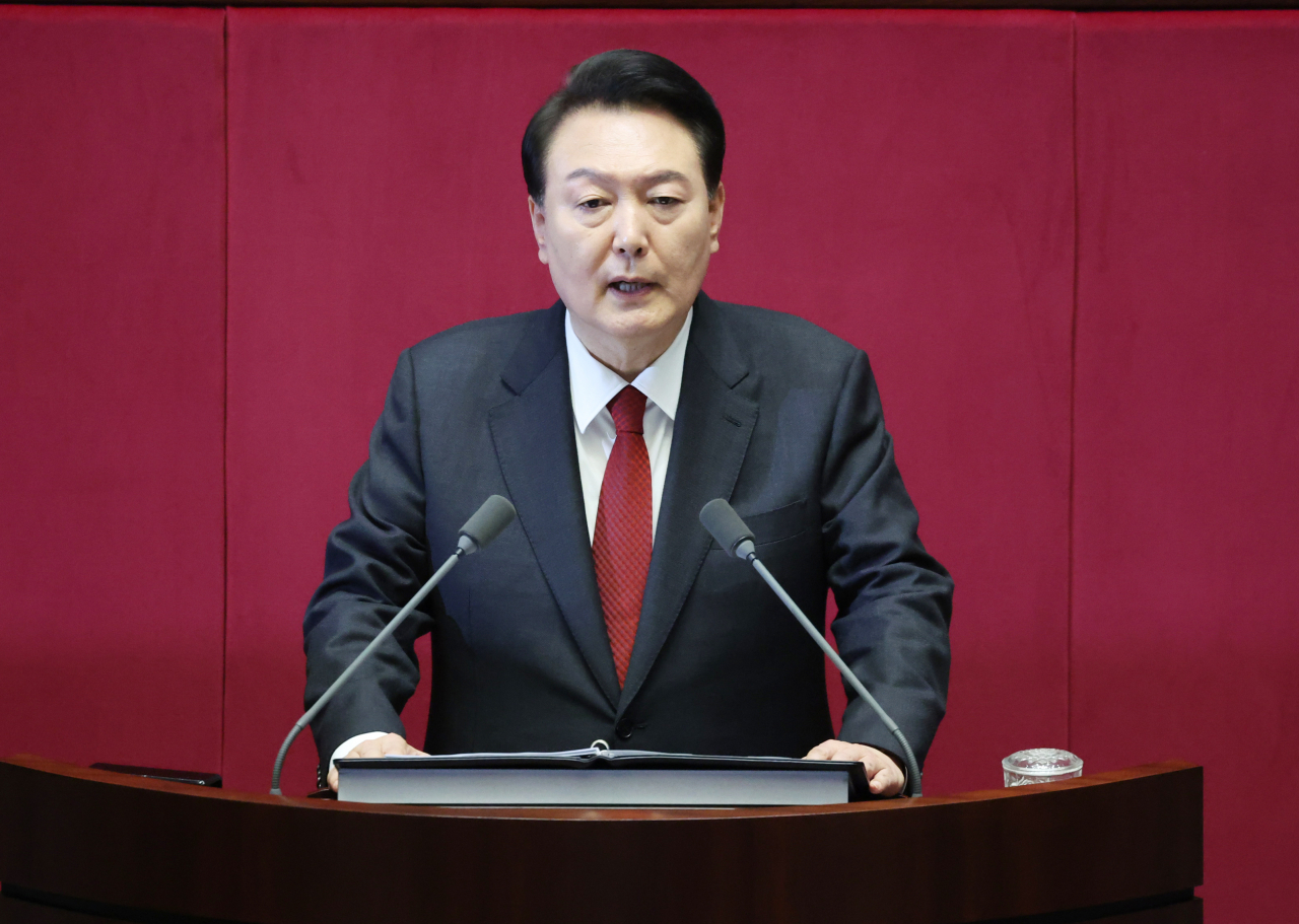 윤석열 대통령이 31일 국회 본회의에서 2024년도 예산안 및 기금운용계획안에 대해 시정연설을 하고 있다. [연합]