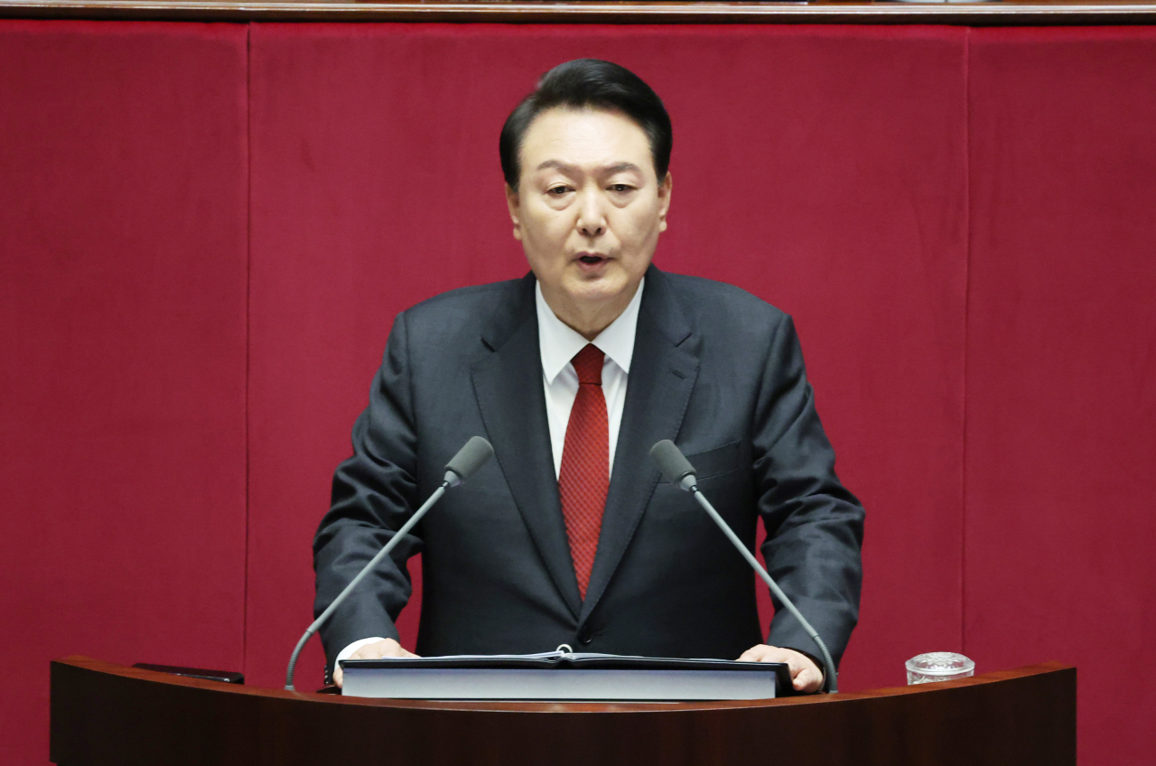 윤석열 대통령이 31일 국회 본회의에서 2024년도 예산안 및 기금운용계획안에 대해 시정연설을 하고 있다. [연합]