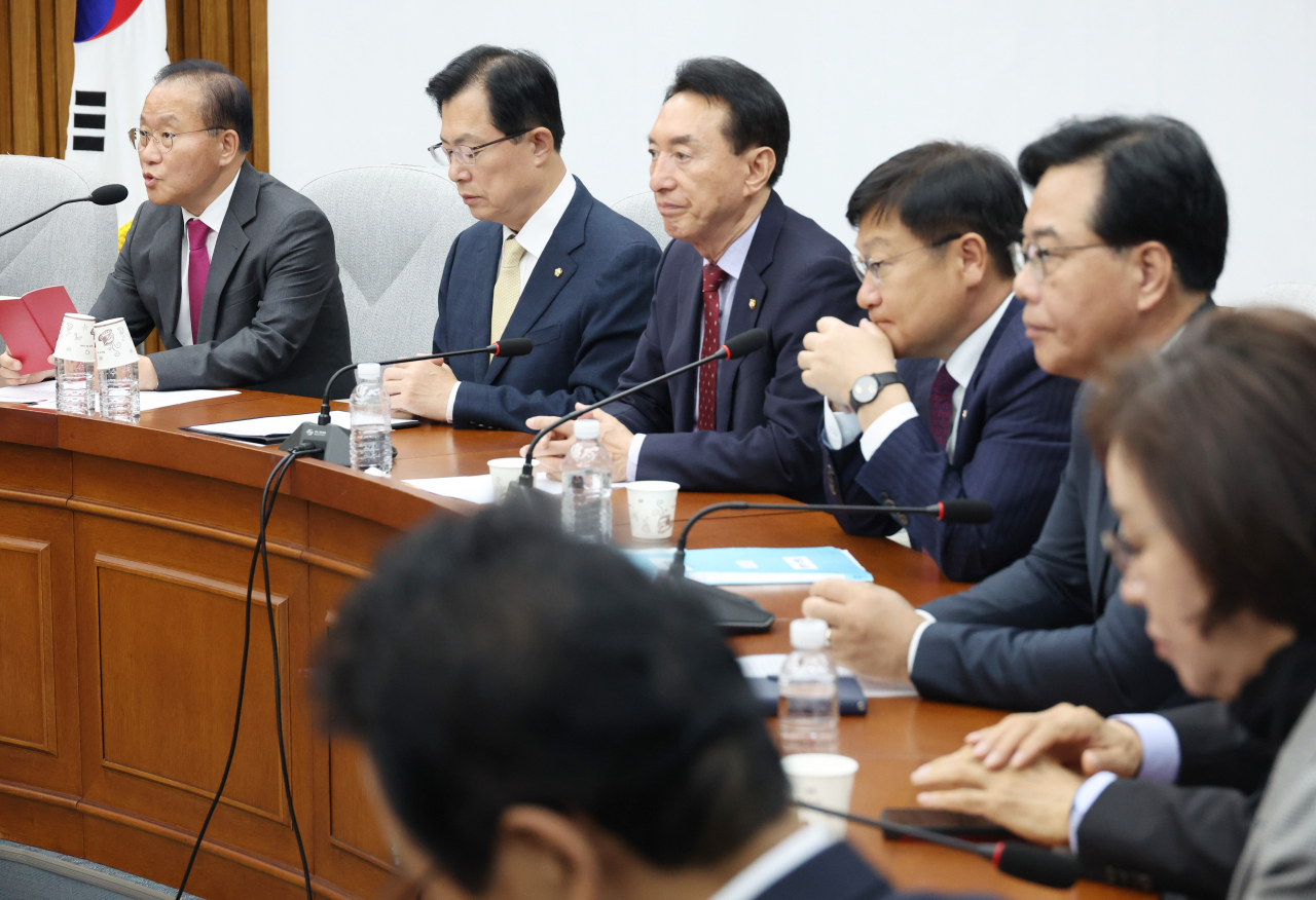 지난달 31일 국회에서 열린 국민의힘 원내대책회의에서 윤재옥 원내대표가 발언을 하고 있다. [연합]