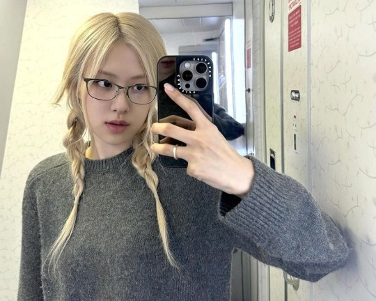 [로제 인스타그램]