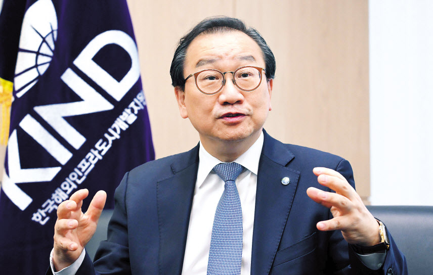 이강훈 한국해외인프라도시개발지원공사 사장이 서울 영등포구 한국해외인프라도시개발지원공사 회의실에서 헤럴드경제와 인터뷰를 하고 있다. 이상섭 기자