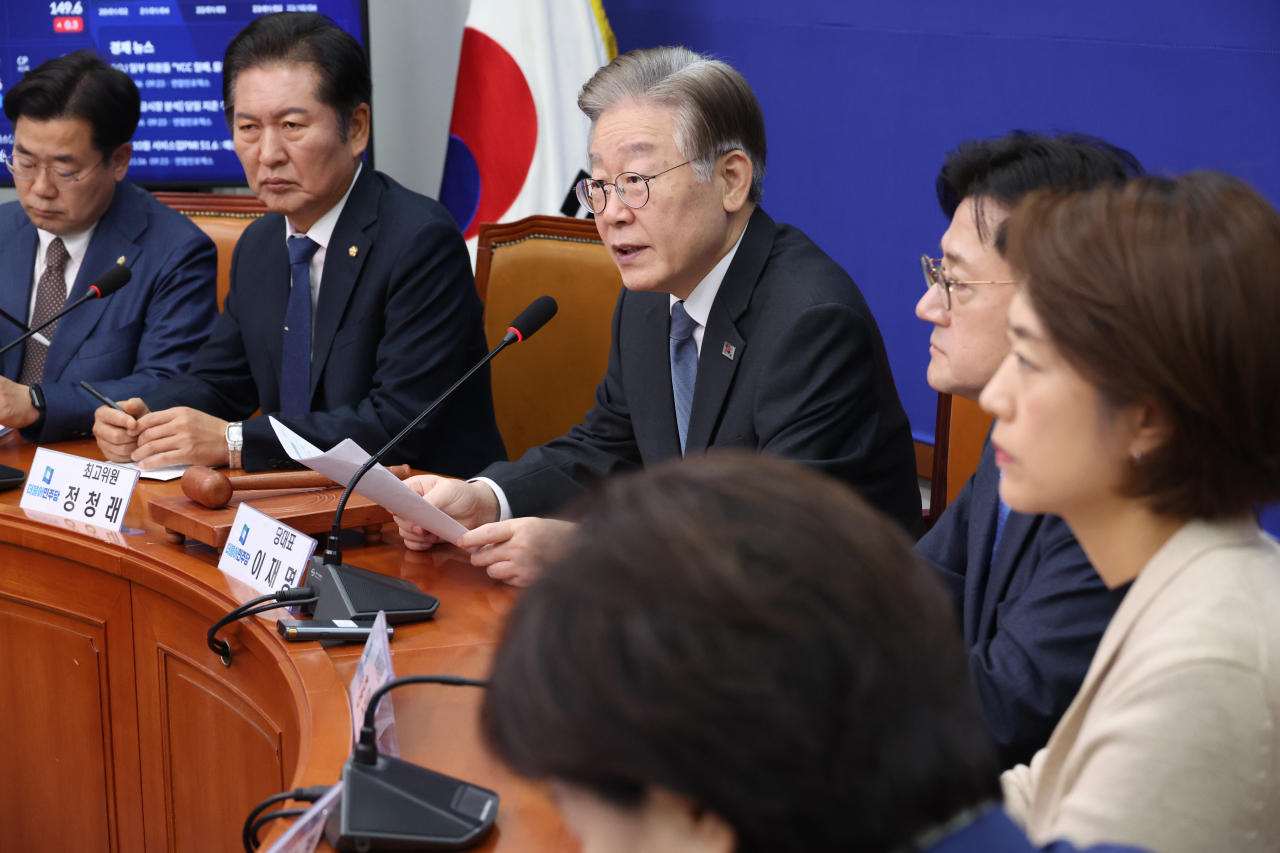 이재명 더불어민주당 대표가 6일 국회에서 열린 최고위원회의에서 발언을 하고 있다. [연합]