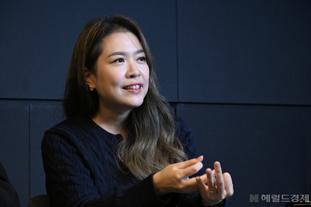 가수 박새별이 1일 서울 강남구 안테나 사옥에서 헤럴드경제와 인터뷰를 하고 있다. 임세준 기자