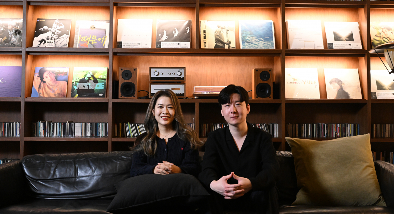 가수 박새별(왼쪽)과 최순범 오드아이 대표가 지난 1일 서울 강남구 안테나 사옥에서 헤럴드경제와 인터뷰를 하고 있다. 임세준 기자