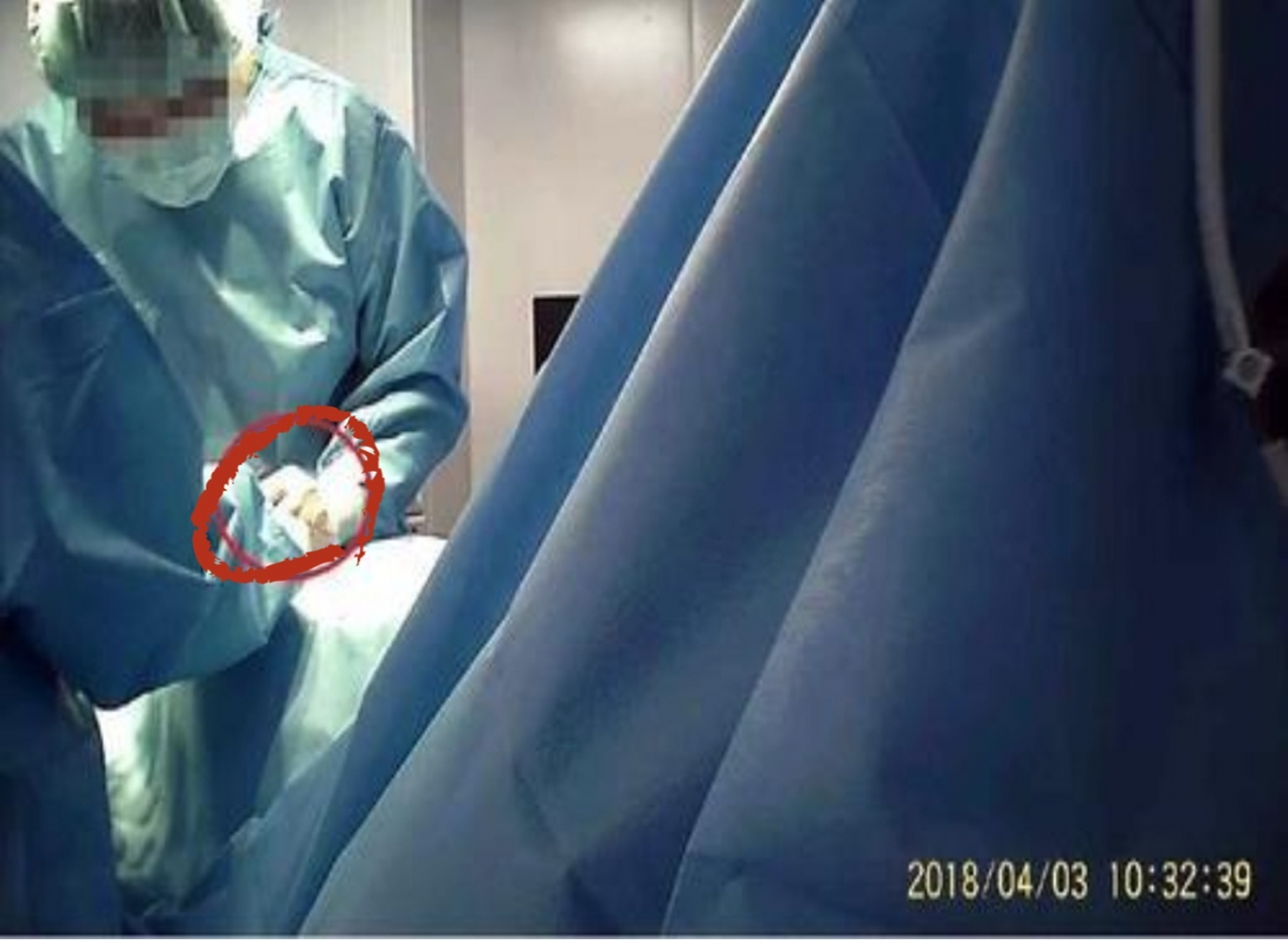 지난 2018년 4월 대리수술을 한 혐의로 광주 모 척추병원 의사는 최근 유죄를 선고 받았다. 해당 사진은 기사 본문과 관계 없음. [연합]