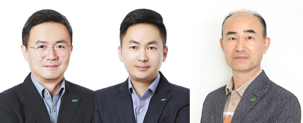 왼쪽부터 BGF리테일의 황환조 전무(영업개발부문장)·임민재 상무(운영지원본부장)·김현민 상무(2권역장) [BGF리테일 제공]