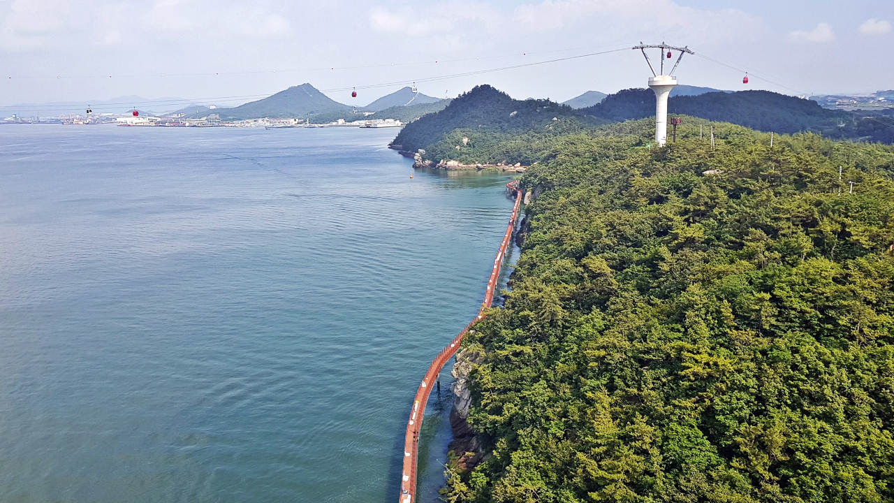 전남도의 명소 산책길로 선정된 목포 고하도 데크길