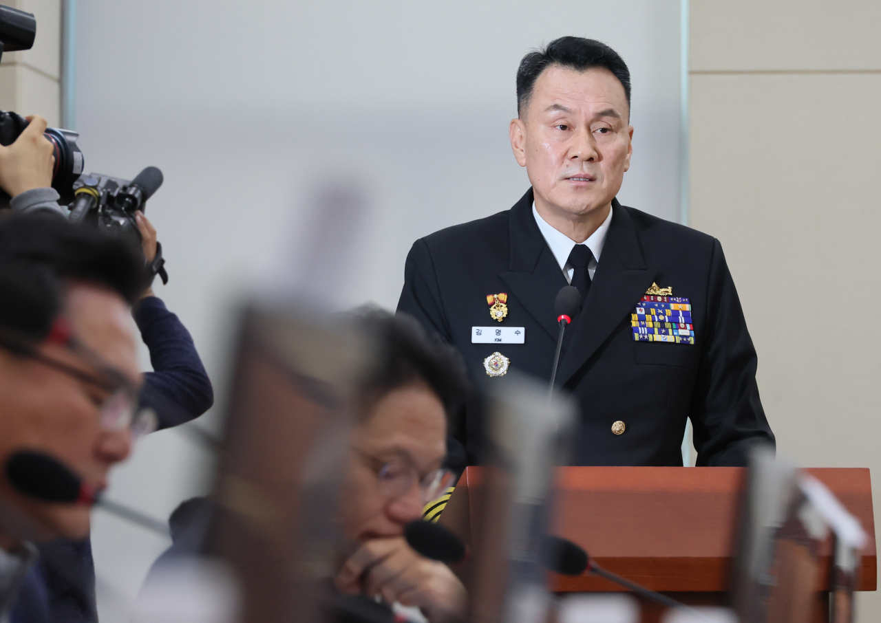 김명수 합동참모본부 의장 후보자가 15일 국회에서 열린 인사청문회에서 모두발언을 하고 있다. [연합]