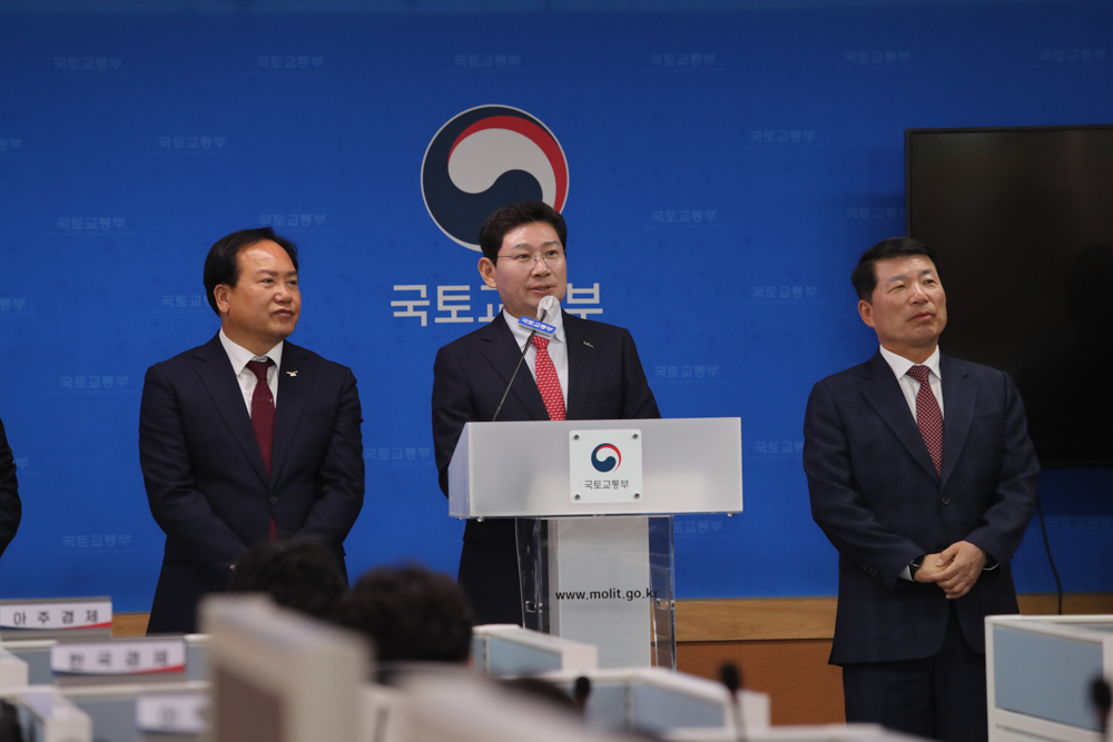 이상일 용인시장(가운데)