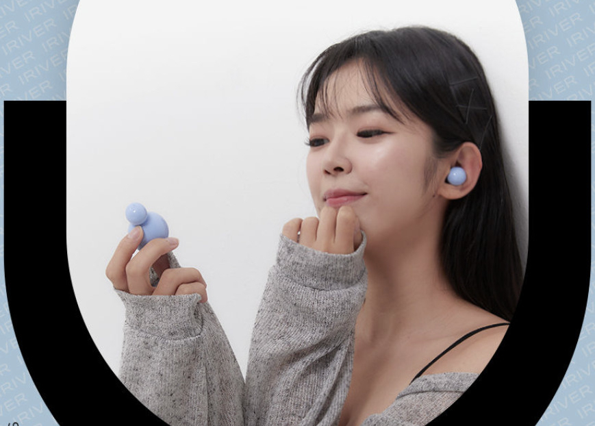 아이리버는 과거 엠플레이어의 디자인을 그대로 살려 16년 만에 무선 이어폰 ‘엠플레이어 프리’를 선보인다. [와디즈 홈페이지]