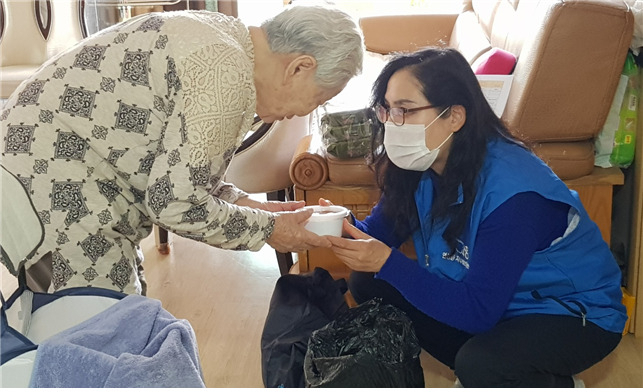 명예사회복지공무원은 복지대상자 삶의 전반을 살핀다.