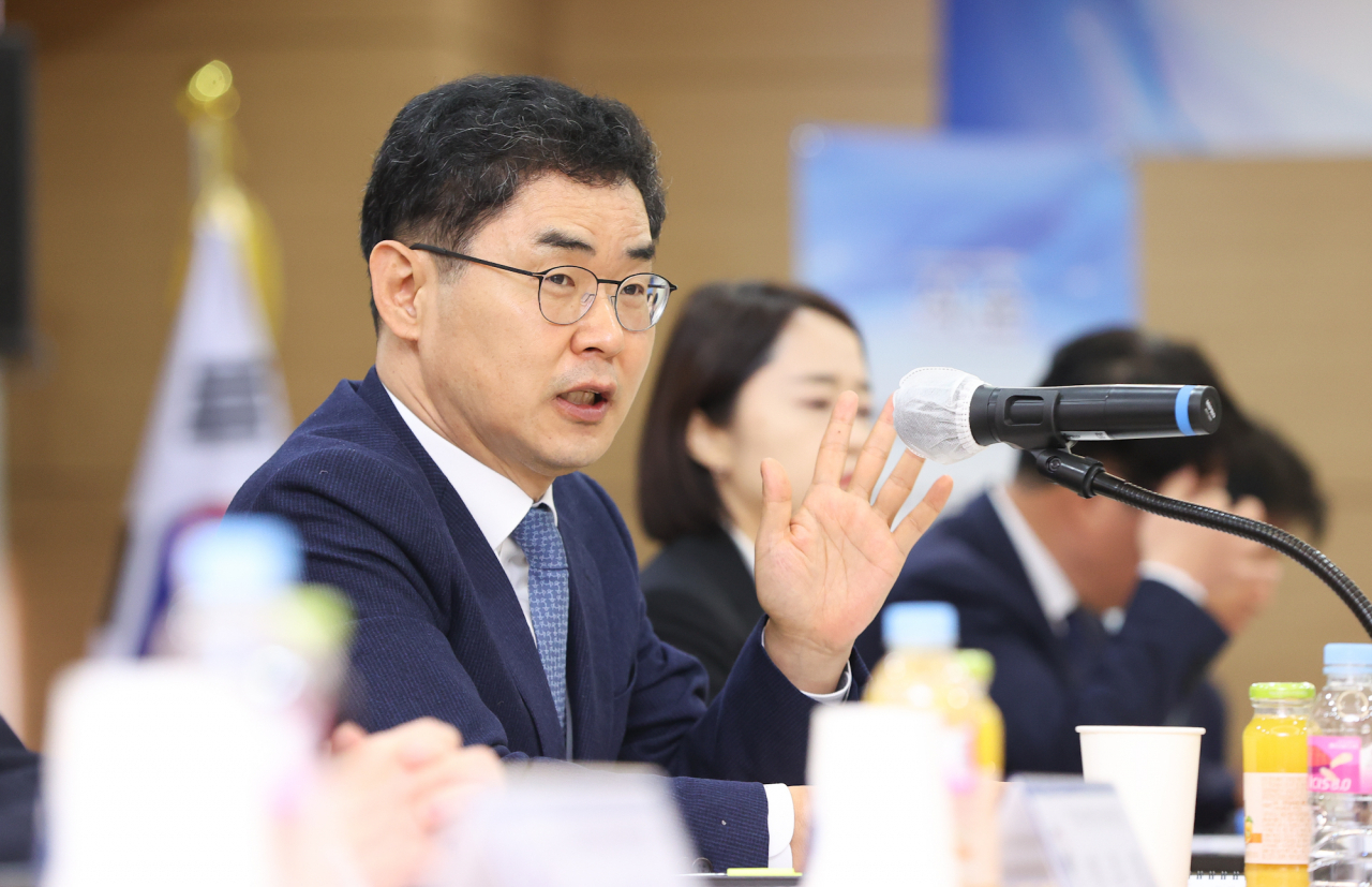 김창기 국세청장이 24일 인천 부평구 부평우림라이온스밸리에서 열린 부평·주안국가산업단지 현장소통 간담회에서 발언하고 있다. [연합]