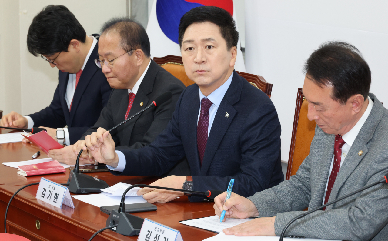김기현 국민의힘 대표가 27일 국회에서 최고위원회의를 하고 있다. [연합]